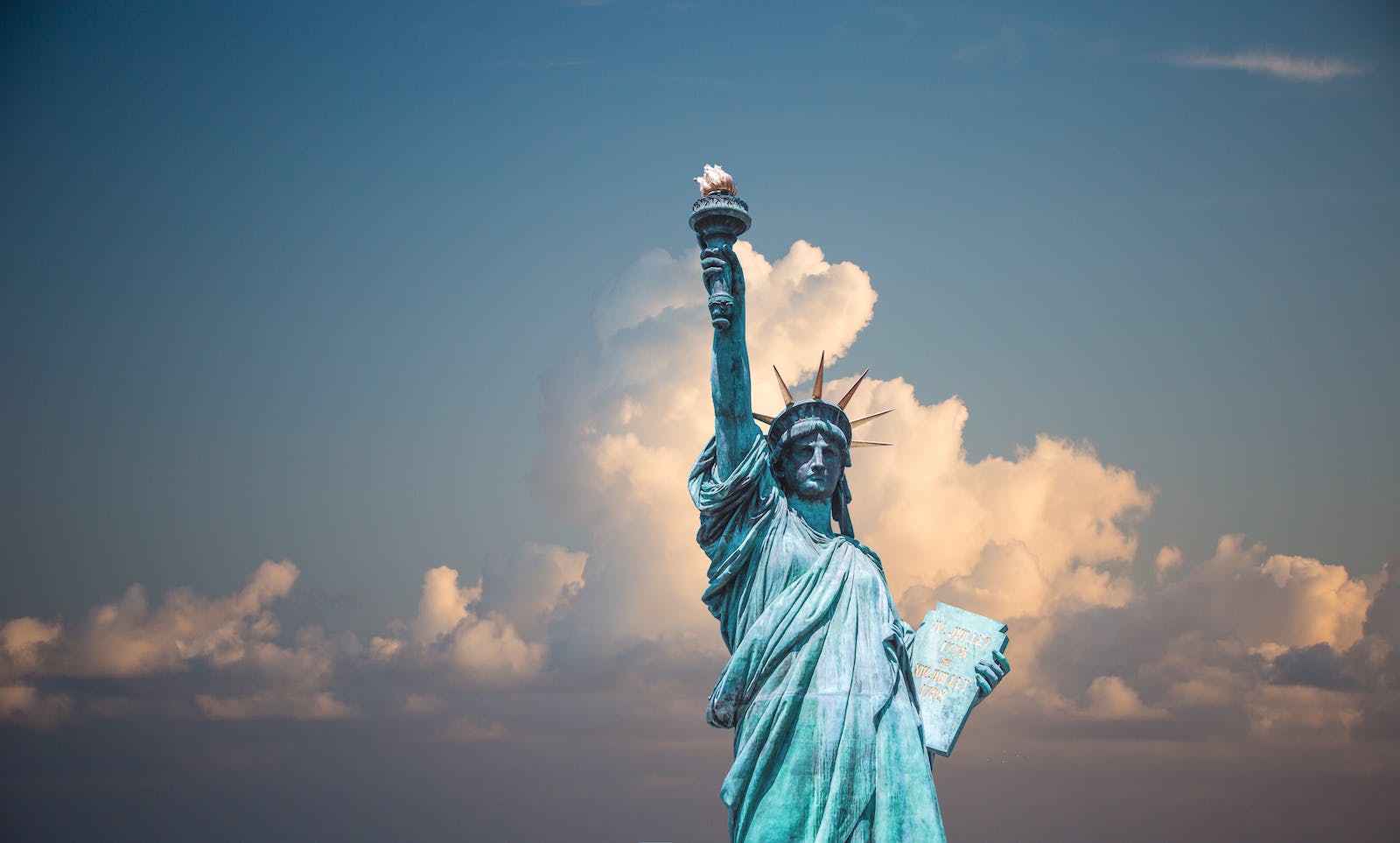 Amerika Birleşik Devletleri Ülke Sloganı “In God We Trust” (Tanrı’ya Güveniriz) Hakkında Yazı